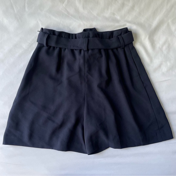 Uniqlo Women Drape Shorts - Navy Blue - Picture 4 of 11